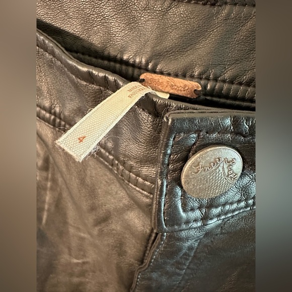 FREE PEOPLE 4 Black Vegan Faux Leather Pleather Skinny Pant Ankle Zip Moto Boho - Picture 8 of 10